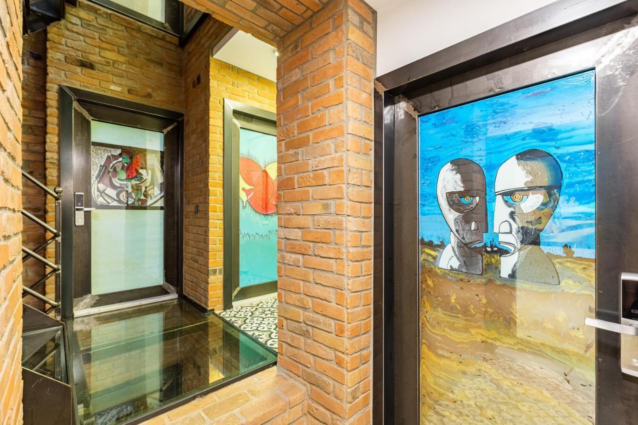 Pera Otel 4*